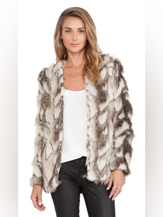 Heartloom Jackets & Blazers - Heartloom Tess Faux Fur Coat NWOT